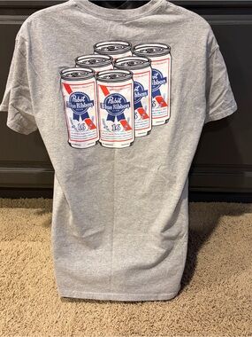Pabst Blue Ribbon Graphic T-Shirt — Size Men’s Medium